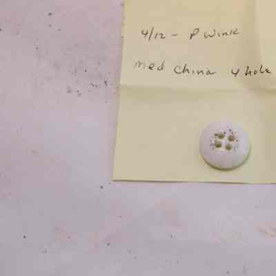 med china 4 hole sew thru