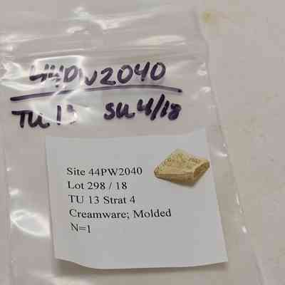 Creamware, Molded