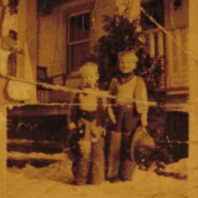 Photo: Samuel & Vernon Bauckman