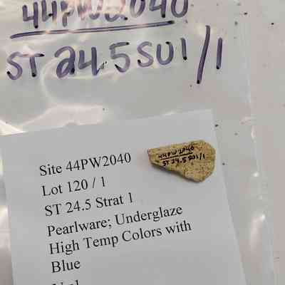 Pearlware; underglaze hightemp colors with blue