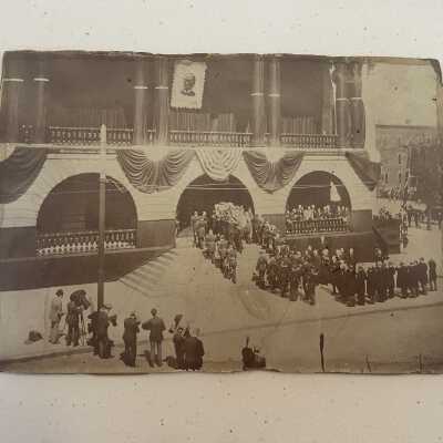 McKinley's Casket Being Carried into the Stark County Courthouse