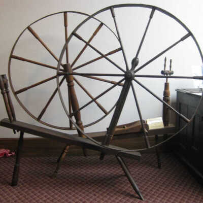 Spinning wheel