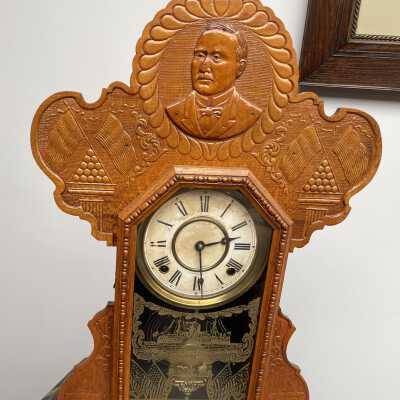 Wooden McKinley Clock