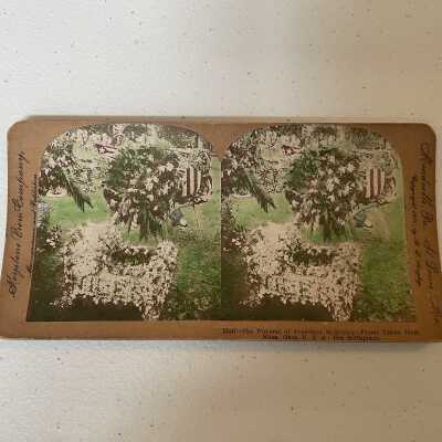 Floral Token from Niles, Ohio