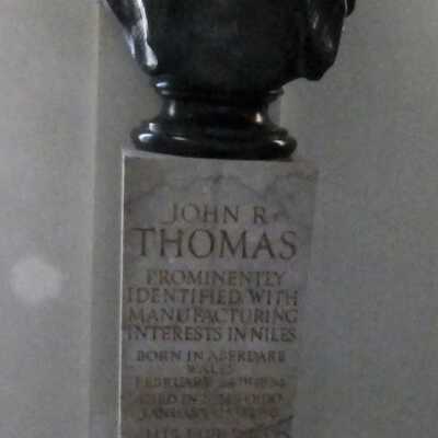 John R Thomas bust