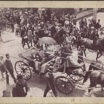 Picture of President McKinley and his wife in a carriage returning to Canton after his inauguration.