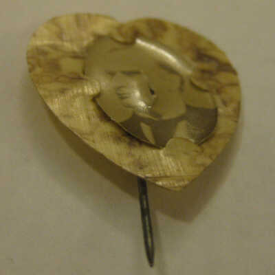 McKinley Guitar Pick Pin