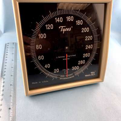 SPHYGMOMANOMETER, TYCOS, LARGE DIAL