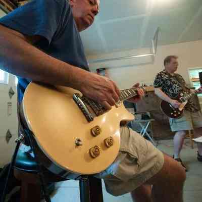 Heart Strings practices