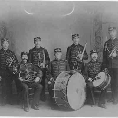Hesitantly identified as the Polonia Cornet Band, around 1900