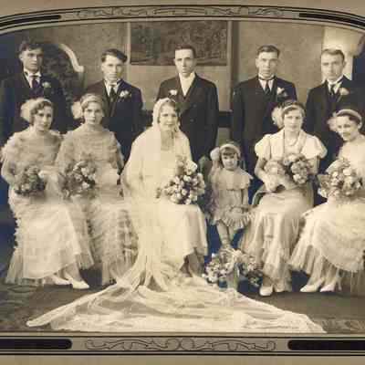 Marriage of Sophie and Steven Lila. Both are centered in their rows.