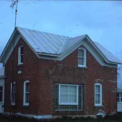 8887 4th Street, town of Almond