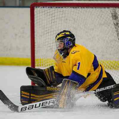 2014 goalie, Jenna