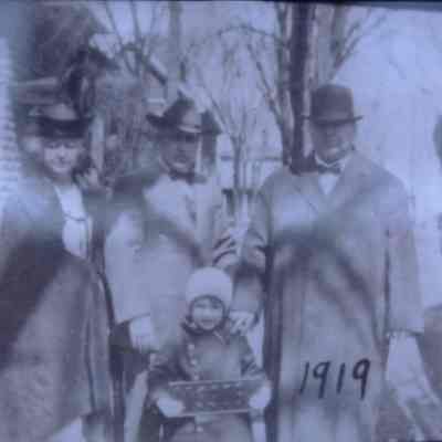 Pfiffner family in 1919, Edward J.