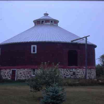Richard Breitenstein Barn, county highway J, town of Stockton, Portage County, WI. Built: 1905. Barn on Martin