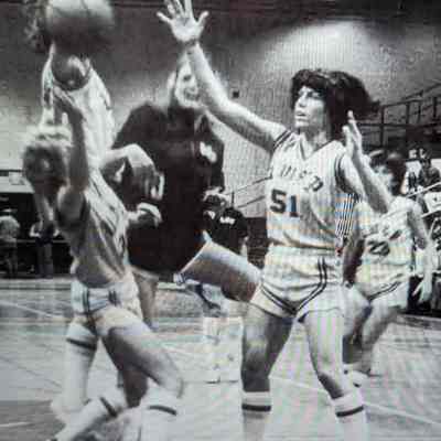 1980, Anna B, defense