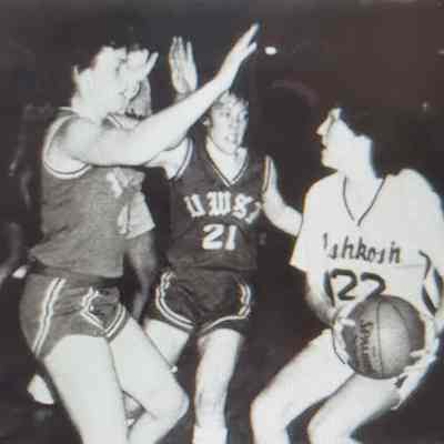 1986 Karla M, defense