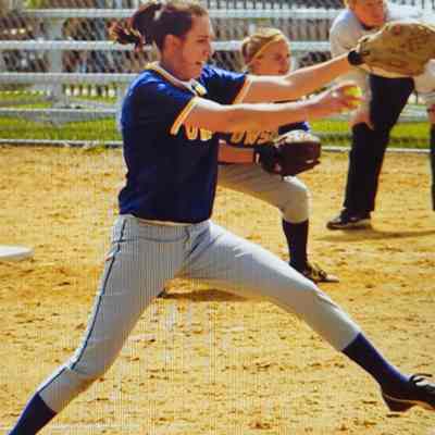 2003 Karen Guckenberger pitching