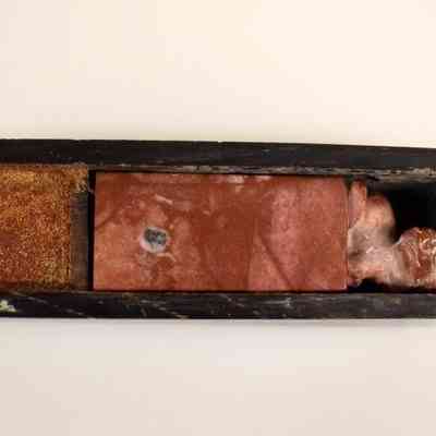 2018_18_2a&c: Copyright: The Salvation Army Central Territory Historical Museum; Origsize: .75" x 3" x .75"; Origformat: Artifact