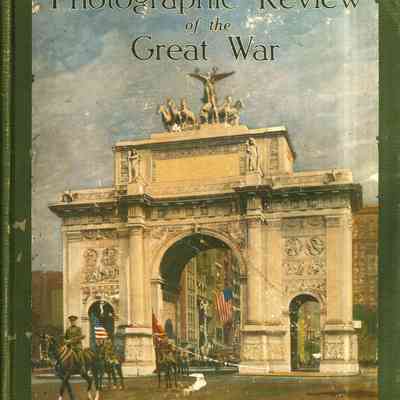 Leslie's Photographic Review of the Great War