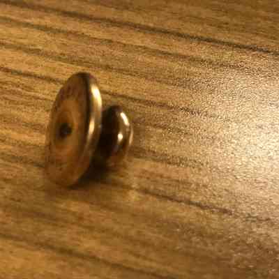 2016.11.72 (side): Copyright: The Salvation Army Central Territory Historical Museum; Origsize: 0.469" x 0.25"; Origformat: Artifact