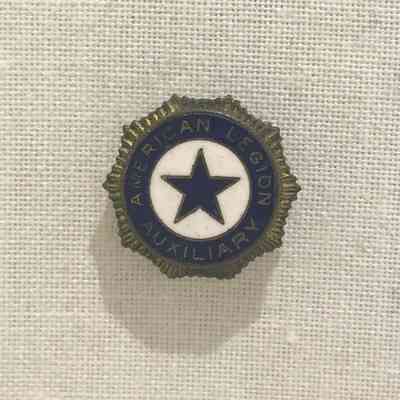 Pin, Insignia