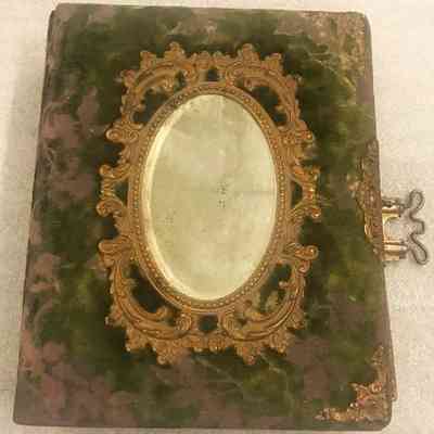 2018.18.15 (front cover): Copyright: The Salvation Army Central Territory Historical Museum; Origsize: 11" x 9" x 3"; Origformat: Artifact