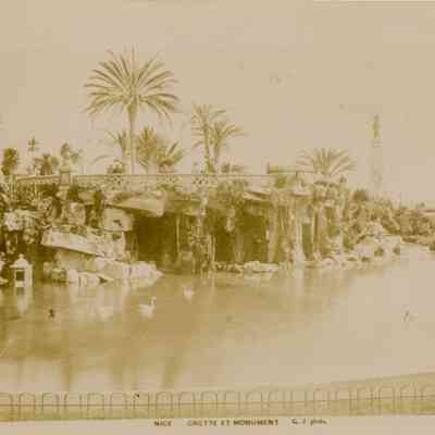 Nice -- Grotte Et Monument