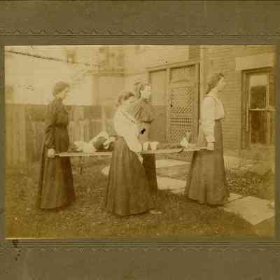 2018.18.124: Copyright: The Salvation Army Central Territory Historical Museum; Origsize: 7" x 9"; Origformat: Print-Photographic