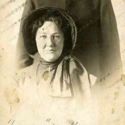 1996.8.2 Ma And Pa Burdick Photo Front