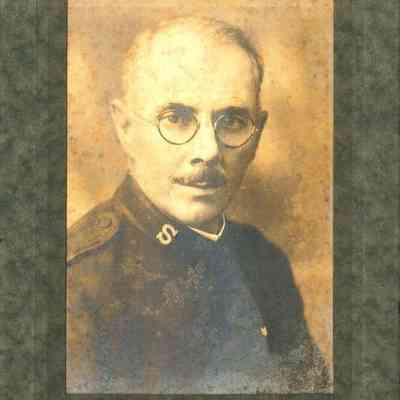 2016.11.11 (frame): Copyright: The Salvation Army Central Territory Historical Museum; Origsize: 9" x 8 13/16"; Origformat: Print-Photographic