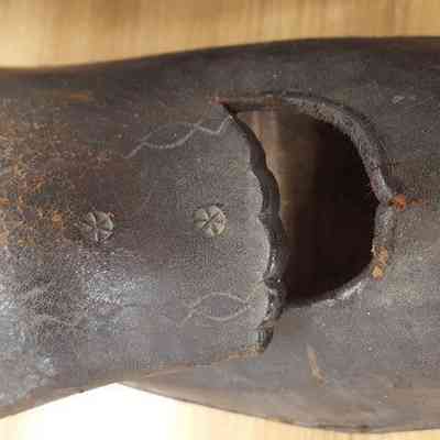 2016.11.95 (top): Copyright: The Salvation Army Central Territory Historical Museum; Origsize: 12" x 3.375" x 3.25"; Origformat: Artifact