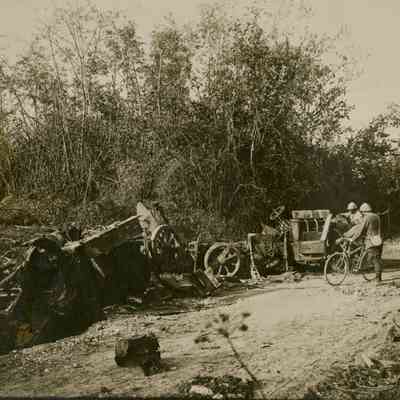 Auto and Gun Along Craonne Road