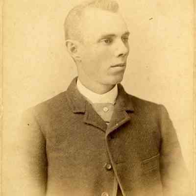 2016.11.15: Copyright: The Salvation Army Central Territory Historical Museum; Origsize: 6 1/2" x 4 1/4"; Origformat: Print-Photographic