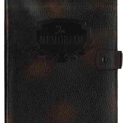 2018.18.122: Copyright: The Salvation Army Central Territory Historical Museum; Origsize: 9 1/4" x 7" x 1/2"; Origformat: Artifact