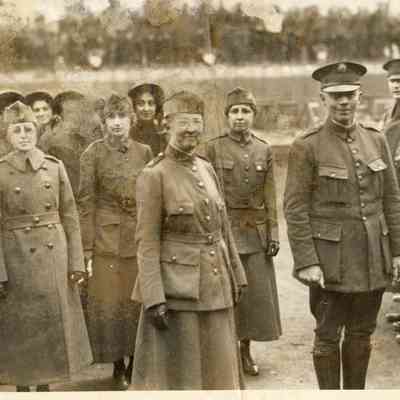 WWI TSA War Service Workers and Officers (Including 'Ma' & 'Pa' Burdick) In Uniform