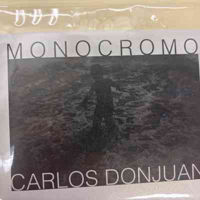 Monocromo
