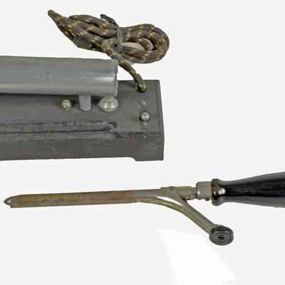 Curling hair Iron
