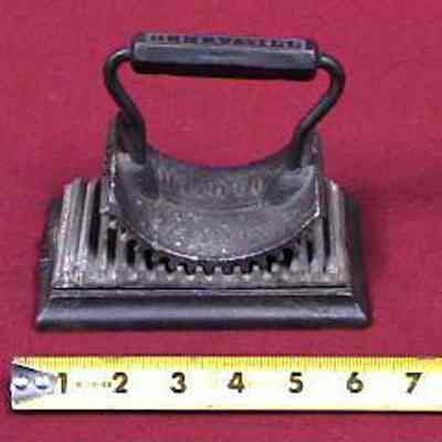 Fluting cloth Iron