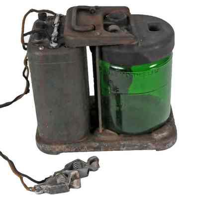 Radio Battery Charger