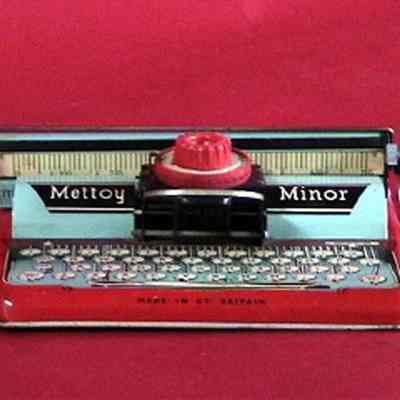 Toy Mettoy Typewriter