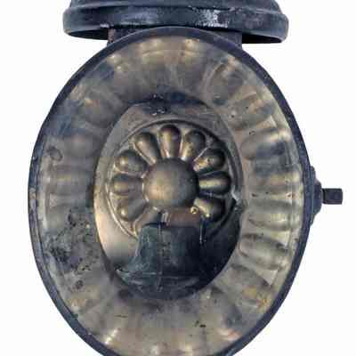 Carriage Lamp, candle lit