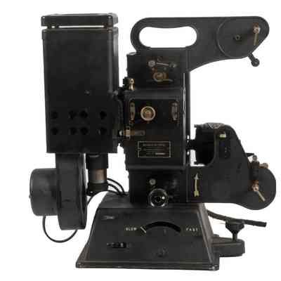 Movie 16 mm Projector