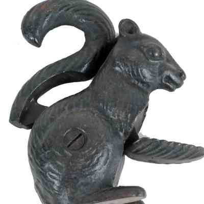 Nut Cracker
