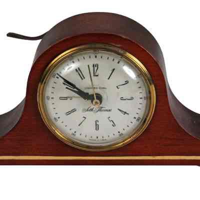 Clock, mantle
