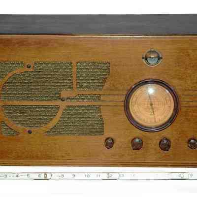 Table Model Radio