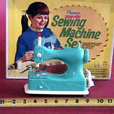 Toy Sewing Machine