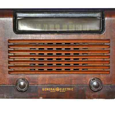 Wood Table Top Radio