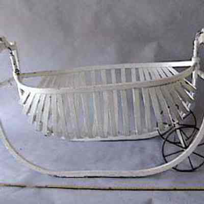 Cradle (Bassinet)