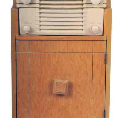 Radio Chair side Phonograph